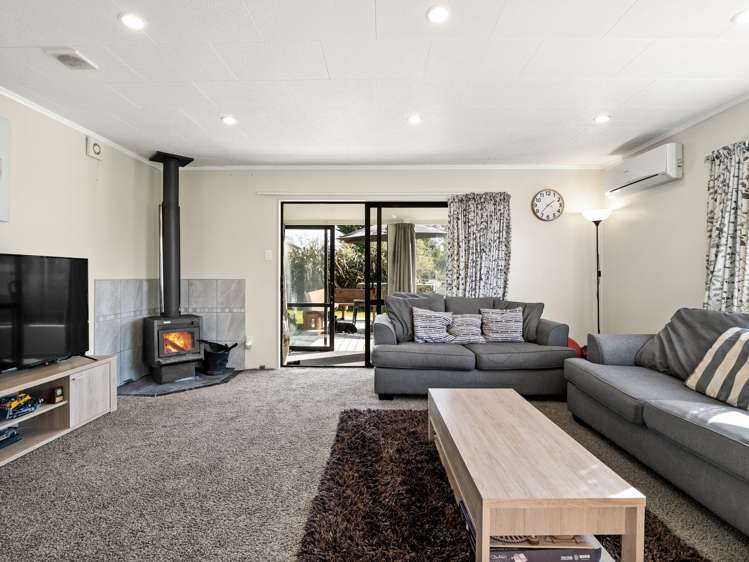 19 Kennard Crescent Karitane_15