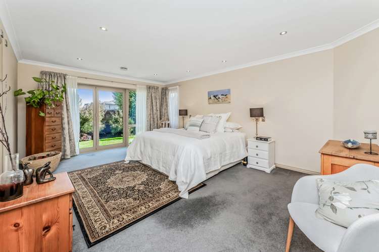 204 Southfield Drive Lincoln_20