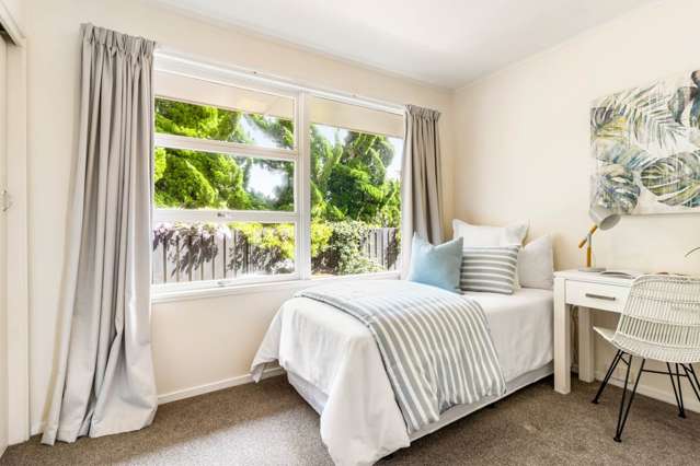 4/240 Hurstmere Road Takapuna_4