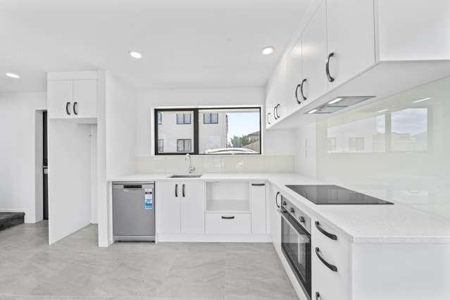 2/107 Porchester Road Papakura_3