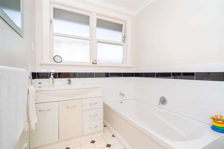 34 Craigleith Street North East Valley_13