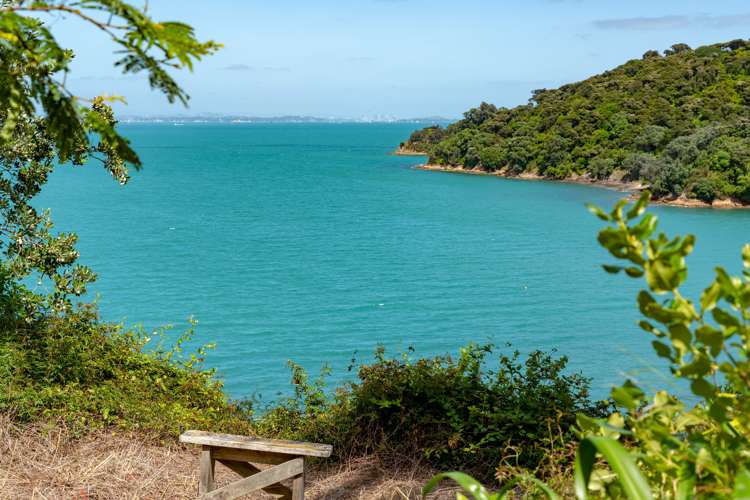 8 Pohutukawa Avenue Omiha_6