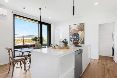 501/12 Barrack Road_2