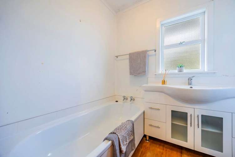 12 Barker Rise Northcross_23