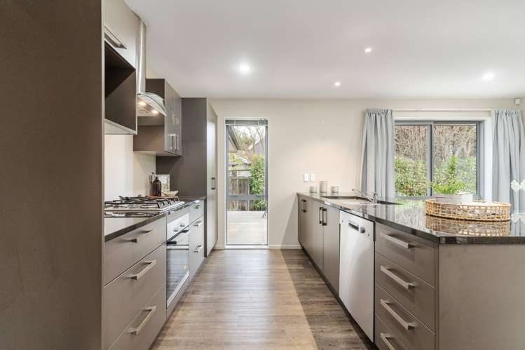 379a Yaldhurst Road Russley_4