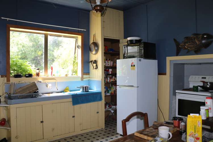 14 Rata Street Kaka Point_10