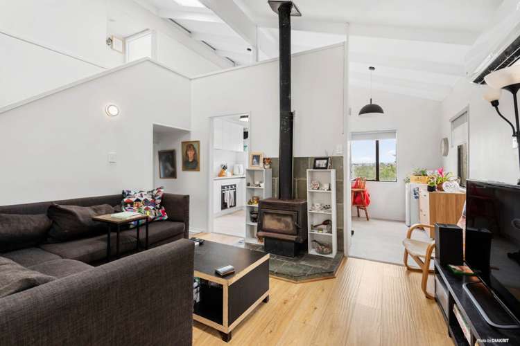 62 Makora Road Massey_8