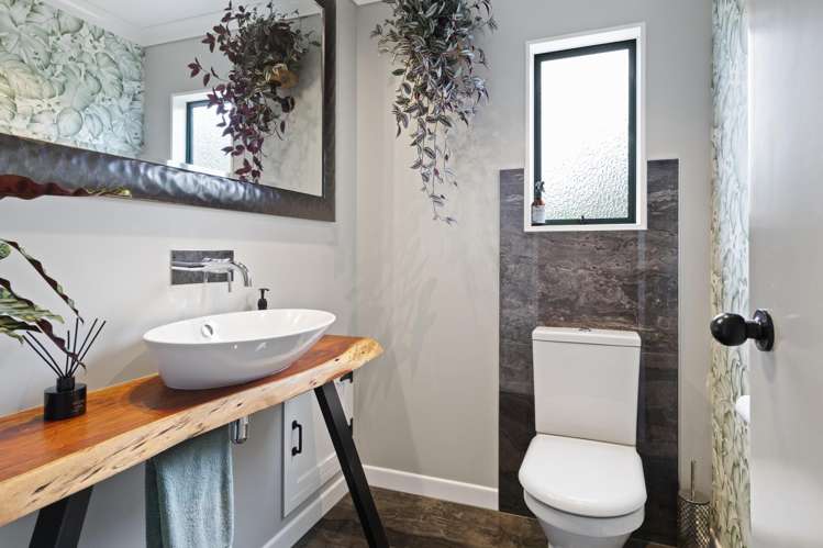 307c Maxted Road Bombay_24