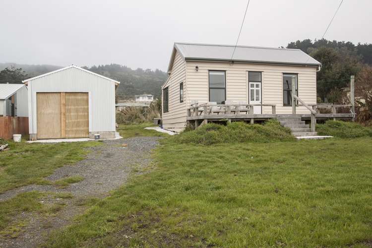 36 Mcdougall Street Bluff_12