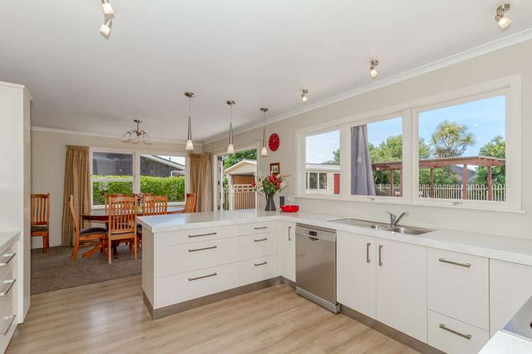 12 Upham Crescent Taradale_6