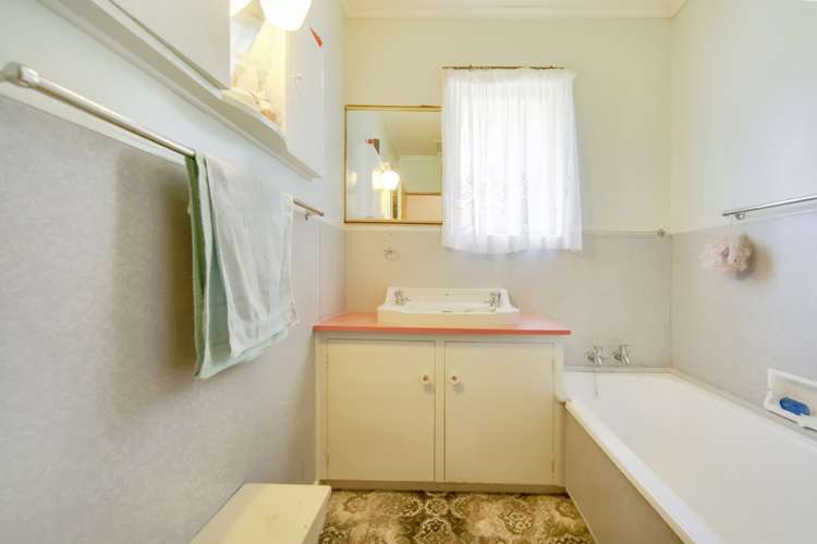 221 Tukapa Street Westown_15