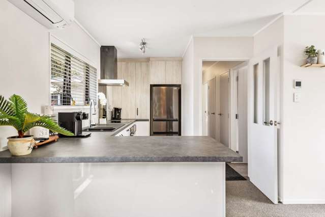 2/99 Seddon Street Pukekohe_3