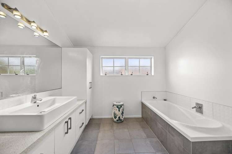 9 Lemonwood Place The Gardens_18