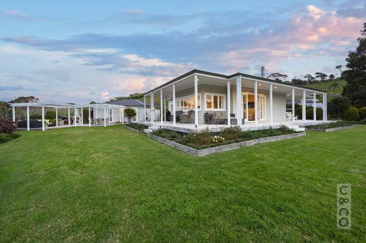 93 Alf Access Road Helensville_32
