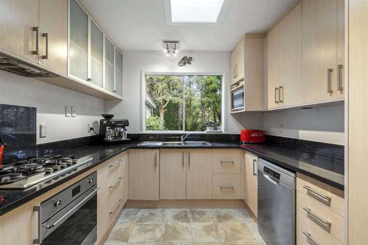 93 Christian Road Swanson_14