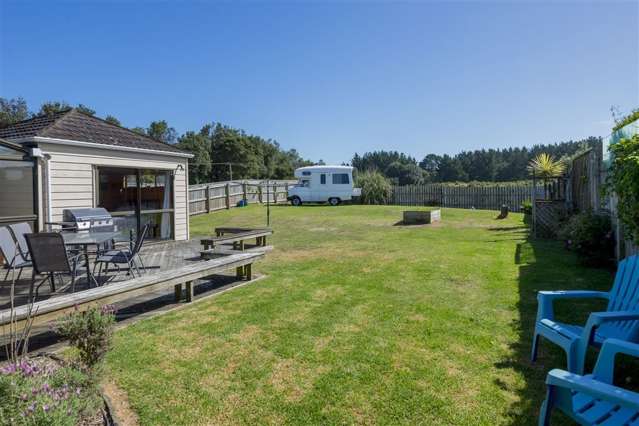 592 Waitarere Beach Road Waitarere Beach_1