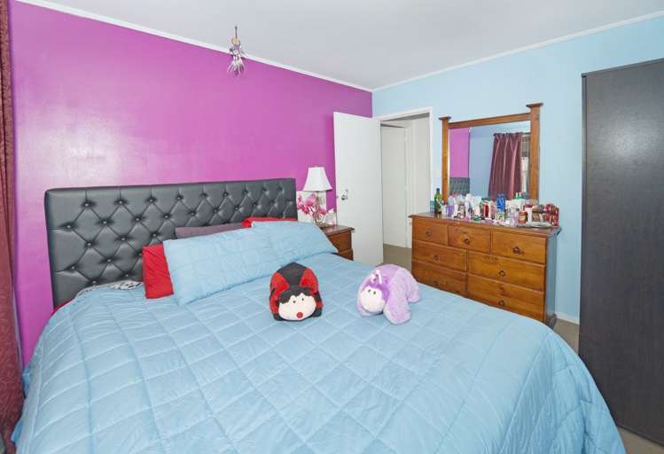 132 Solar Road Glen Eden_16