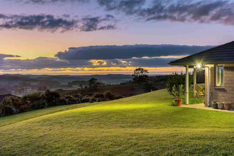 1518 Old North Road Helensville_28