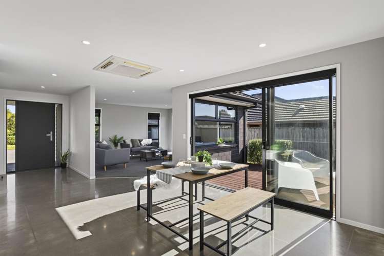 10 Masters Lane Waitara_11