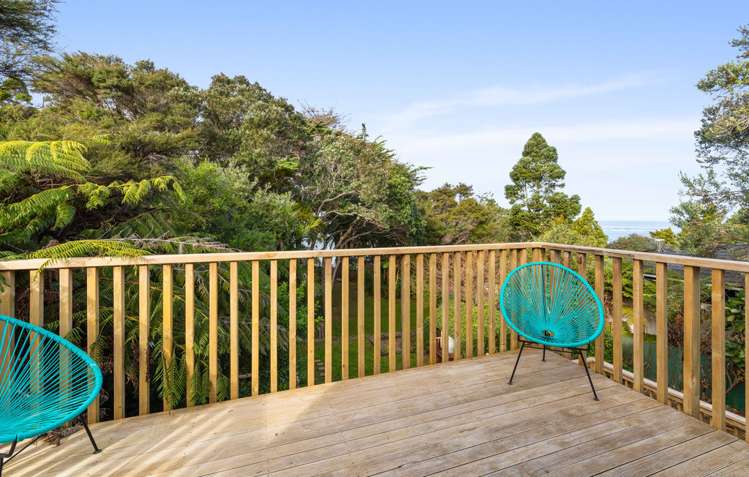 94 Kauri Point Road Laingholm_17