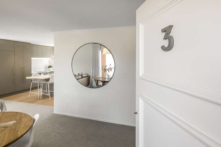 3/6 Keys Street Belmont_19