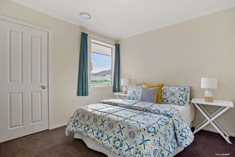 36 Stoneleigh Drive Chartwell_7