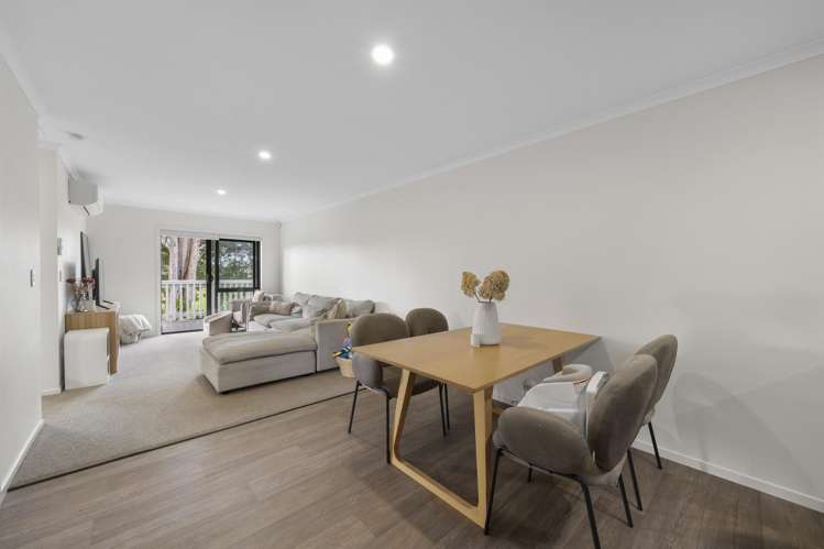 2/72 Alabaster Drive Papatoetoe_3