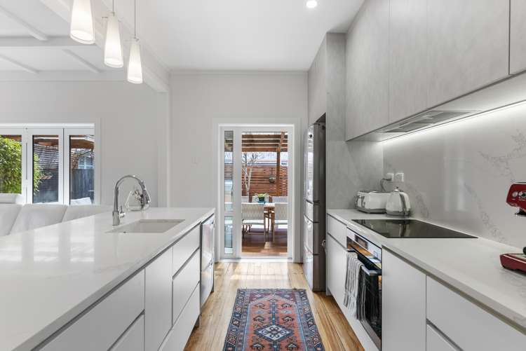 12 Sutherland Road Point Chevalier_12