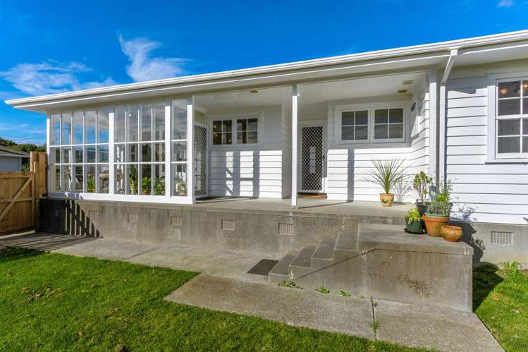119 Main Highway Otaki_24