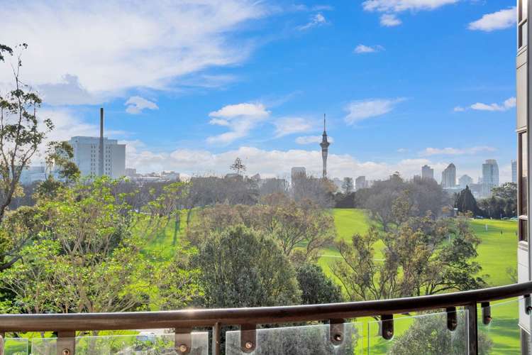 5d/27 George Street Newmarket_0