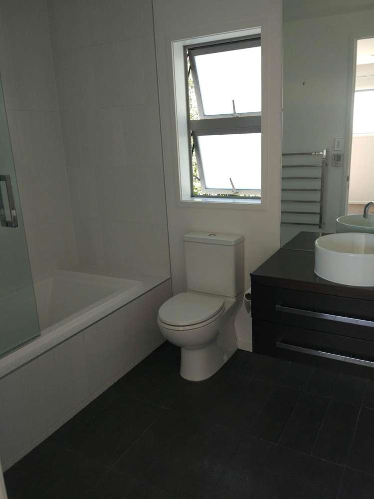 15 D'oyly Drive Stanmore Bay_11