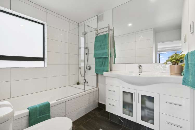 10/148 Evans Bay Parade Roseneath_5