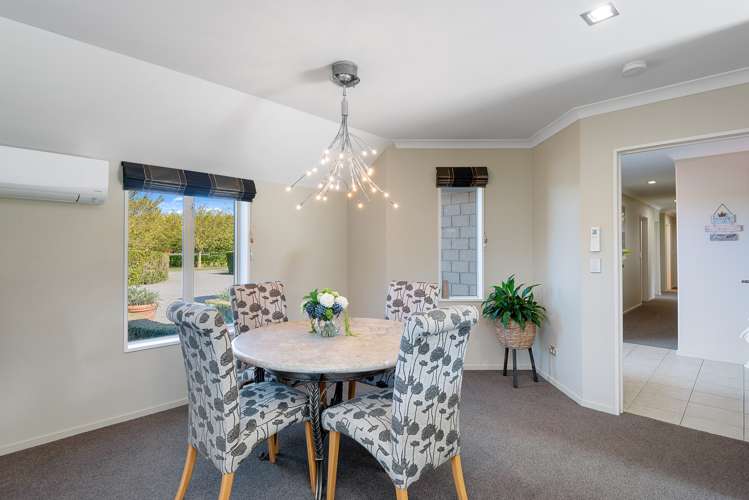 2/736 Sandy Knolls Road West Melton_6