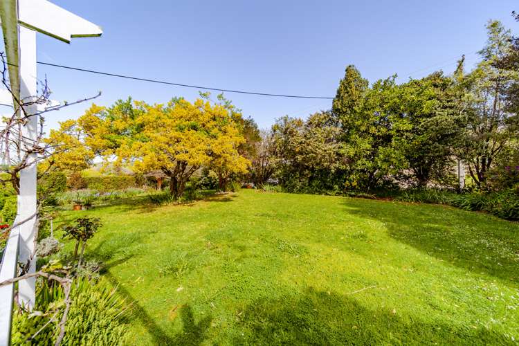 23 Domain Road Waipawa_18