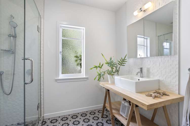 11 Tane Road Laingholm_17