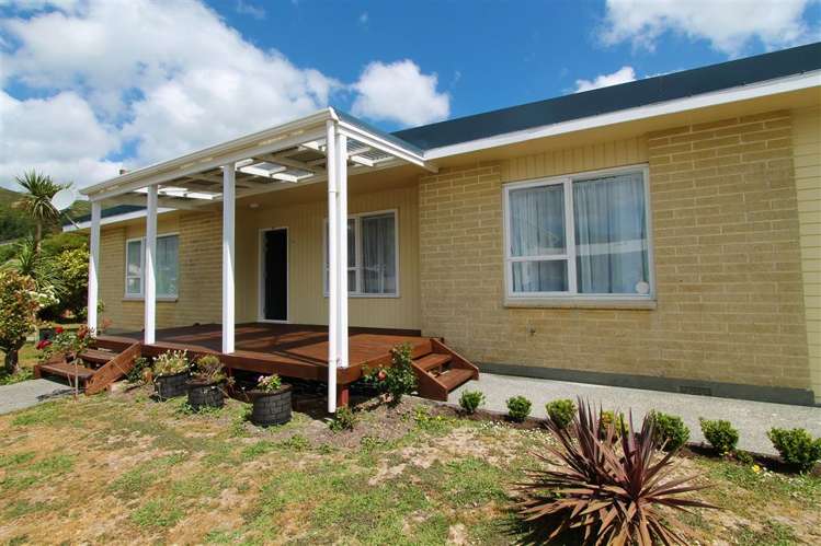 3 Twickenham Street Wainuiomata_15