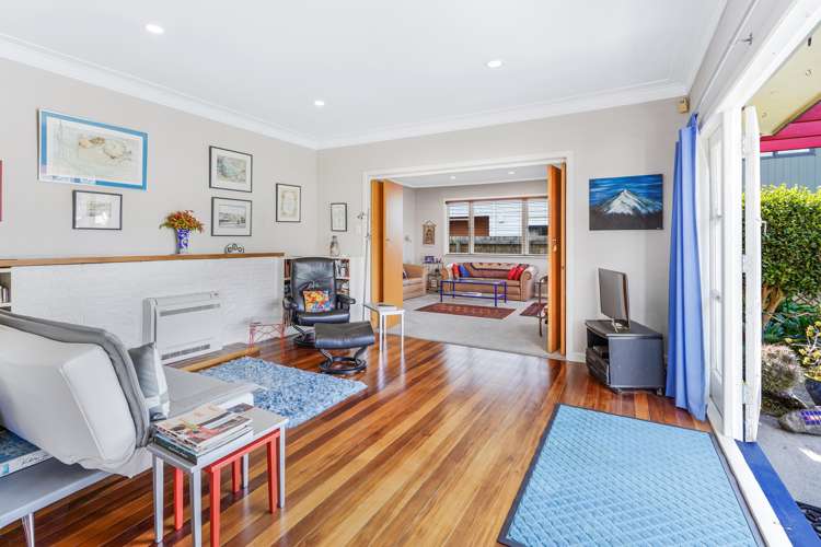 15 Kelvin Place Hamilton East_5