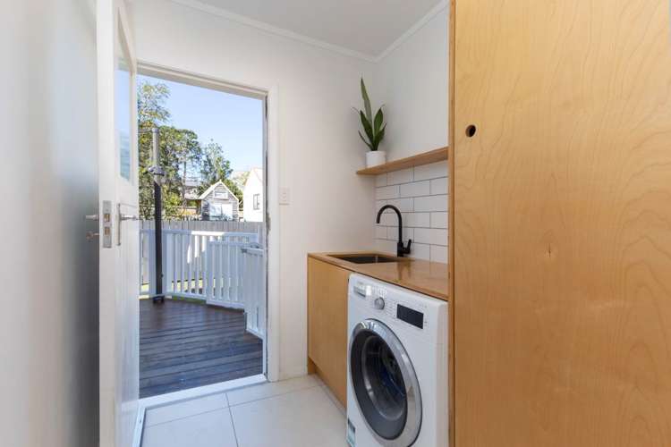 1/4 Godley Road Green Bay_13