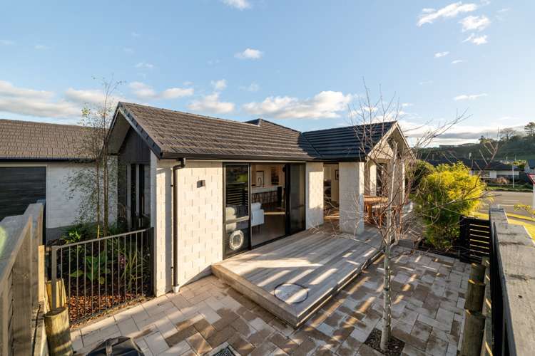 2 Rochfort Crescent Pyes Pa_16