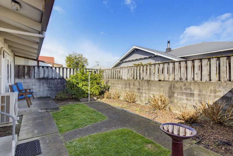 556 Queen Street East Levin_28