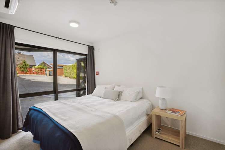 13 Malaghan Street Queenstown_11