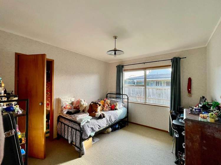 22 Fratley Avenue Farm Cove_10