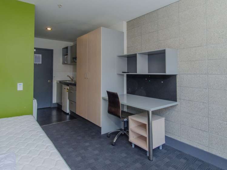 702/133 Beach Road Auckland Central_4