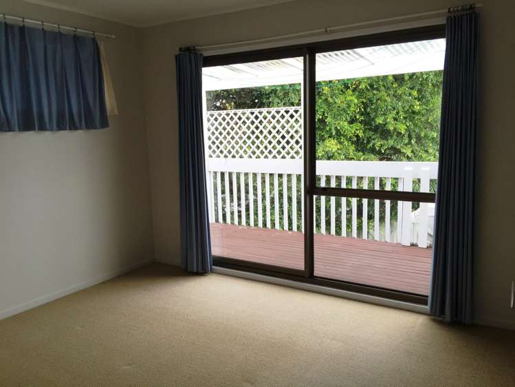 4 Fitzherbert Avenue West Harbour_10