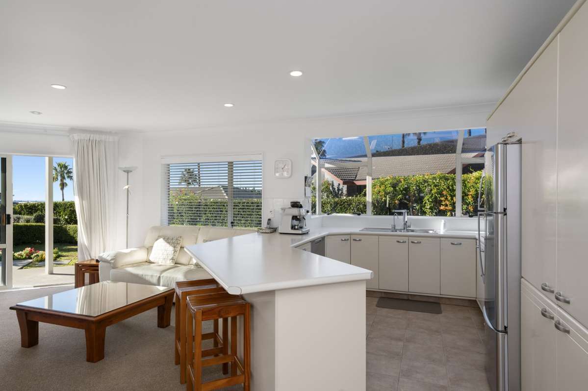 2/674L Ranginui Road_1