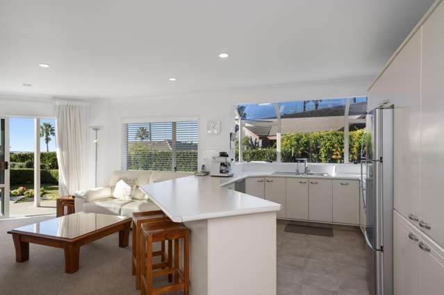 2/674L Ranginui Road Welcome Bay_4