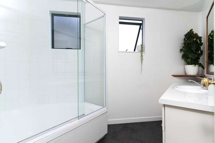59 Reserve Terrace Lyttelton_13