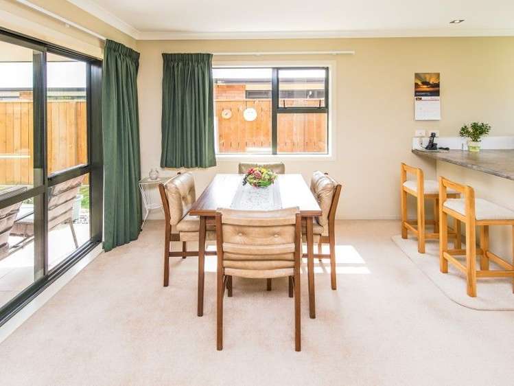 27 Gilligan Close College Estate_7