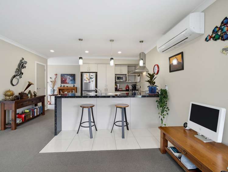5 Pania Place Poraiti_5