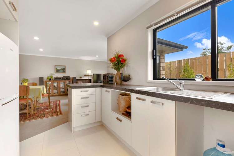 104B Racecourse Road_2